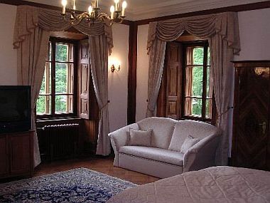 Luxe tweepersoonskamer in het viersterren Hedervary Kasteelhotel, Hongarije
