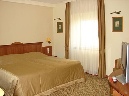 Chambre libre á deux personnes - Kecskemet Wellness Hôtel Aranyhomok - Wellness en Hongrie