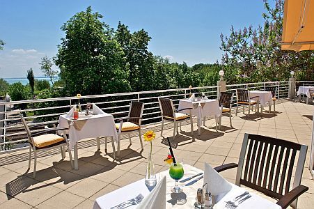 Vista panoramica sul Lago Balaton dall'Hotel 4* Bal Resort