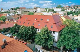 Hotel Unicornis in Eger, Hongarije - het gebouw van het viersterren hotel