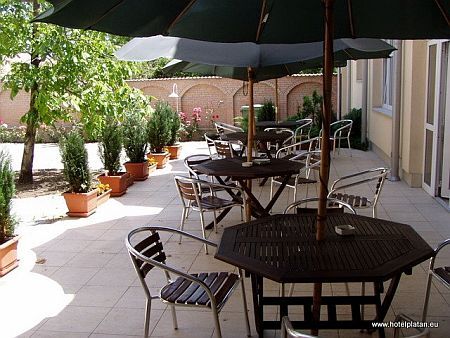 Alberghi a Szekesfehervar - Hotel Platan Szekesfehervar - terrazza