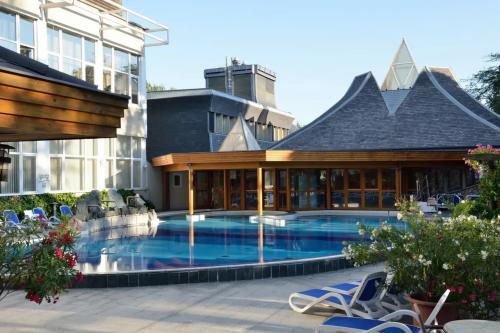 Wellnessweekend i Health Spa Resort Heviz - semester i Ungern