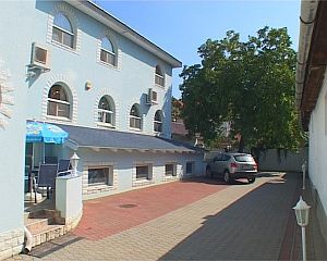 Pension Marvany in Hajduszoboszlo, Hongarije - de voorkant van het gebouw