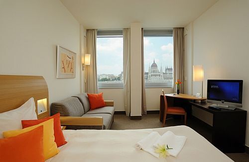 Danube Hôtel Budapest - Novotel á Buda - la chambre avec le panorama magnifique de L'hôtel Novotel Danube