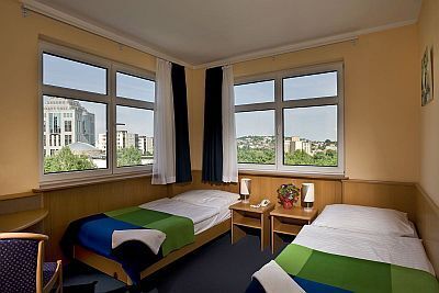 Jagello Business Hotel Budapest - The hotel's twin room with panorama view to the Buda Hills - Hotel next to Budapest World Trade Center - Jagello hotel Budapest, Business hotel Jagello
