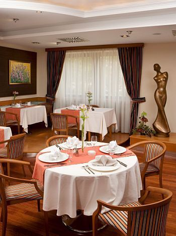 Restaurant van het Hotel Kalvaria - viersterren accommodatie in Gyor