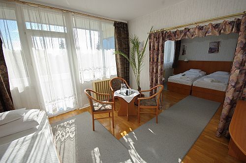 Corvus hotel Buk - Bukfurdo - Apartamento