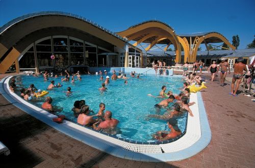 Lastminute wellnessaanbiedingen en pakketten in het Hotel Corvus Buk in Hongarije - wellness vakantie in Bukfurdo