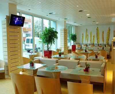 Lobby van het driesterren Hotel Ibis Gyor - lastminute hotels in Gyor, Hongarije