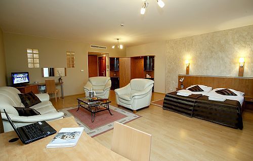 Hotel Villa Volgy Eger - apartamento 4 estrellas