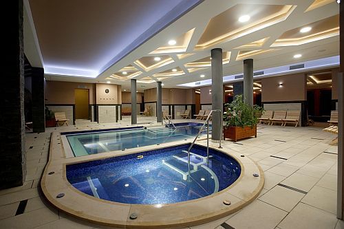 Basen Hotelu Villa Volgy, Eger