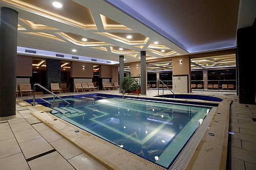 Hotel Villa Volgy Eger - Área de piscinas y wellness