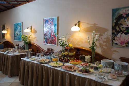 Buffet breakfast in the 3 star hotel in Gyor - Hotel Fonte Gyor - Cheap hotel in Gyor