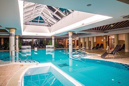 Wellness Wochenende In Cegled UNGARN - Hotell Aquarell Wellnesswochehende Aquarell Hotel Cegled