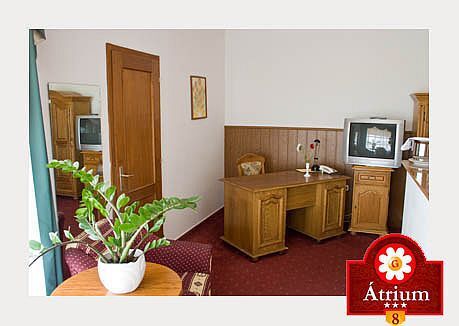 Behaglig appartement nära Österrike, Gastland Hotel Atrium i Rabafuzes, Ungern