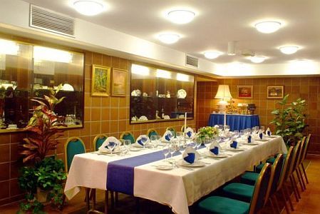 Sala de conferencia y de evento con precio rebajado en Budapest, en el Grand Hotel Hungaria