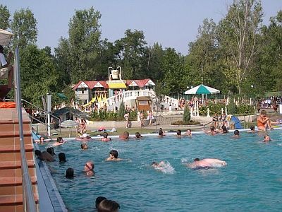 Le bain médical á Cserkeszolo - L'hôtel Aqua-Lux