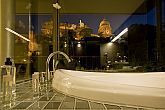 Romantisk atmosfär med fantastisk utsikt från Hotell Lanchid  19 i Budapest