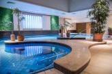 Binnenbad in het viersterren Hotel Palota in Heviz - lastminute wellness weekend in Hongarije