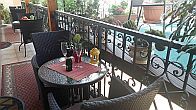 Vacances pres de la frontiere autriche - la terrasse - Isabell Hôtel á Gyor en Hongrie