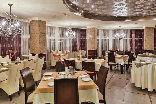 Restauracja Hotelu Termalnego Apollo w Hajduszoboszlo