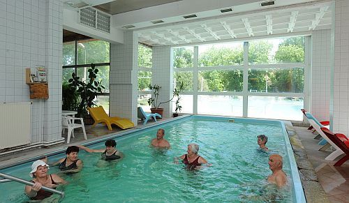 Des bains thermaux de l'hôtel Hoforras Hajduszoboszlo en Hongrie - hôtels - l'eau thermal de 73ºC