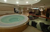 Wellness Hotel Divinus Debrecen***** jacuzzi presso l