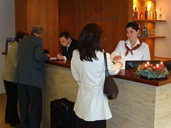 Hotel Castle Garden Budapest - Szép és új 4 csillagos szálloda a Budai Várban, Moszkva tér és a Széna tér felől