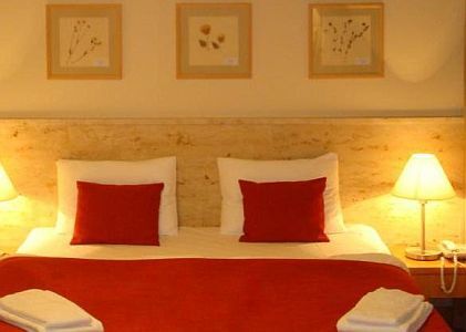Hotel Castle Garden with last minute package offers in Buda