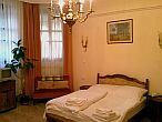 Elegant Doppelzimmer mit schönem Panorama ins Kalmár Pension in den Gellertsberg in Budapest