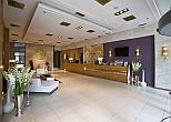 Betaalbare hotels in Boedapest - lobby van het 4-sterren Boutiquehotel Marmara in de binnenstad, vlakbij de belangrijkste bezienswaardigheden