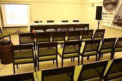 Echo Residence All Suite Luxury Hotel Tihany - sala de conferencias