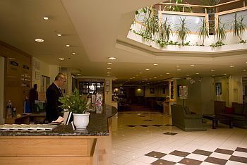 東駅の隣にある４つ星のホテル、Golden Park Hotel Budapest **** 