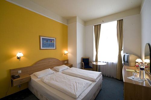 Free room in Budapest centre - Golden Park Hotel Budapest - double room