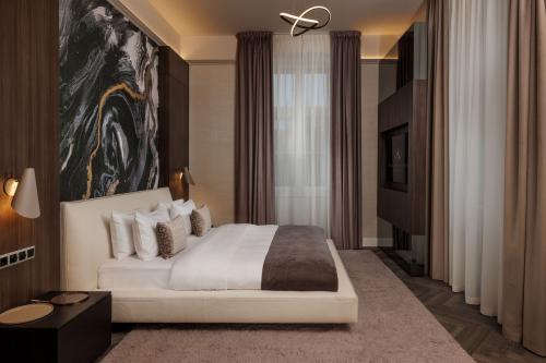 Camera Anna Grand Hotel****