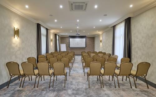 Salle de conférence, salle de réunion à Balatonfured