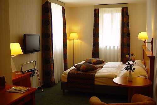 Free hotel room in Budapest centre - The Three Corners Hotel Art Budapest - double room