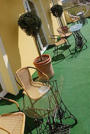 Terras in Pension Panorama in Eger 