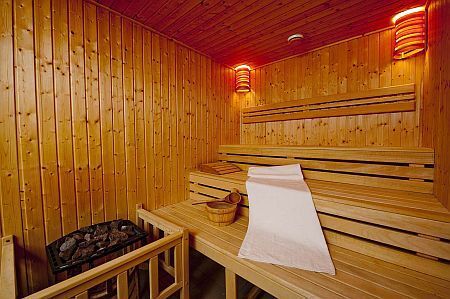 Abacus Wellness Hotel Herceghalom with sauna for wellness weekend