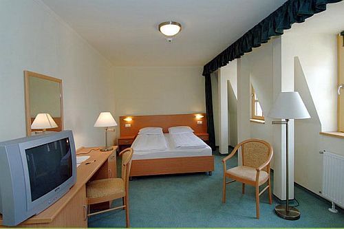 Podwójny pokój w Hotelu Zichy Park - Last minute wellness na Węgrzech