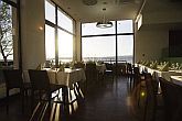 Vital Hotel Nautis restaurant in Garden met panoramisch uitzicht