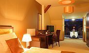 Balatonfüredi szállodák és hotelek közül kiemelkedő luxus lakosztály az Ipoly szállodában Balatonfüreden