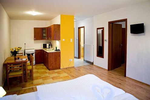 Hotel Saphir Aqua Aparthotel in Sopron, Hongarije - beschikbare hotelkamer in het nieuwste 4-sterren wellnesshotel in Sopron