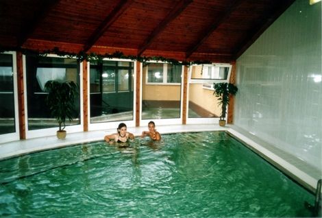 La piscine de l'Hôtel Aqua Thermal á Mosonmagyarovar en Hongrie