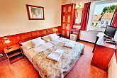 Bequemes und geräumiges Hotelzimmer im Hotel Irottkö in Köszeg zu günstigen Preisen