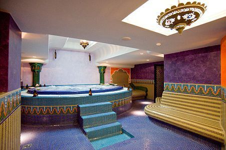 El oasis wellness con amibeinte del este en el Hotel Amira - Amira Hotel Wellness y Spa en Heviz