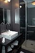 Luxe badkamer in het Aparthotel Bliss in Boedapest, Hongarije