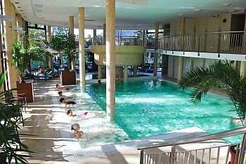 Wellness Hotel Gyula superior hotel in de buurt van de Castle Spa