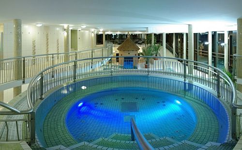 Bubbelpool på Wellness Hotel Gyula, nära Burgbadet