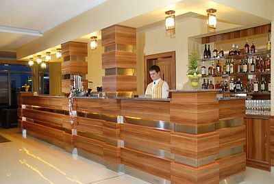 Receptionen i Aqua Spa Wellness Hotell Cserkeszolo